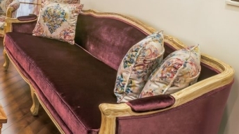 Sofa img 2